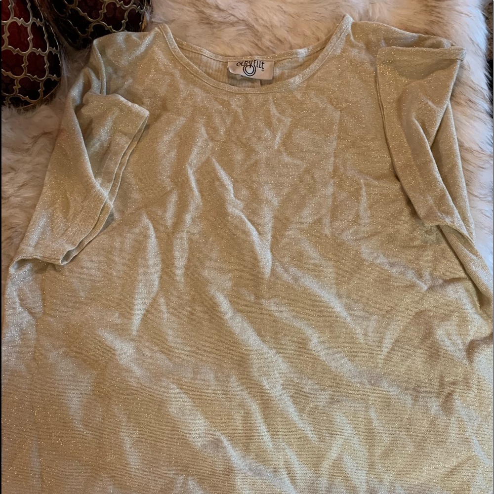 SOLD.  Short sleeve top